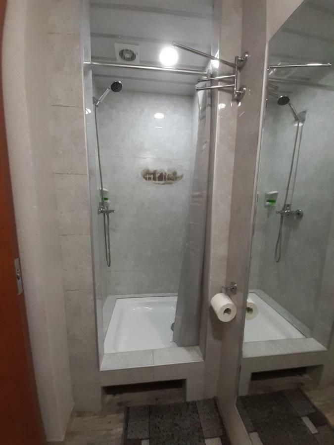 Joniskera Hotel Tbilisi Ngoại thất bức ảnh